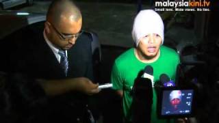 Namewee gives statement to police on &#39;Nah!&#39; video