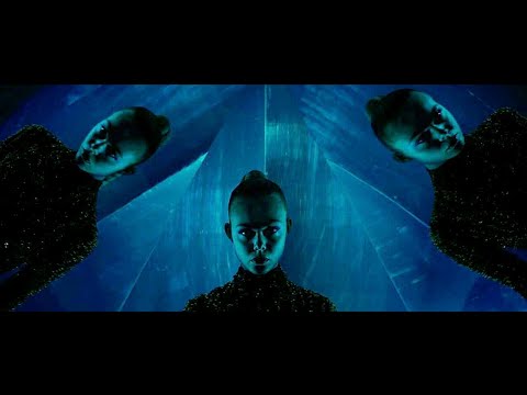 the neon demon (2016) - the runway scene
