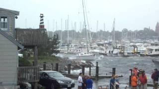 preview picture of video 'Hurricane Irene Hits New Bedford Harbor! Sloop on the ROCKS'