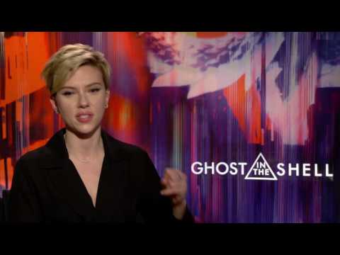 Scarlett Johansson:  Black Widow versus Major (Motoko Kusanagi)