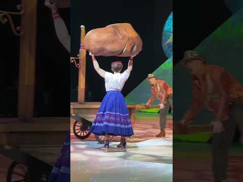 Disney On Ice Encanto 2023 #disneyworld #disneyonice #encanto #luisamadrigal #disney #shorts