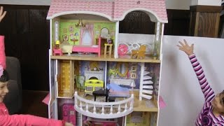Dollhouse princess Barbie's house presentation review