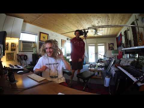 Felly & Gyyps write a song for a Chilis commercial