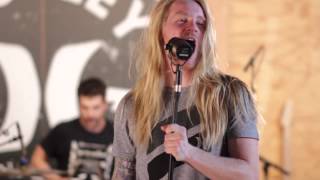 CLOSE YOUR EYES IN THE HURLEY STUDIOS: THE END