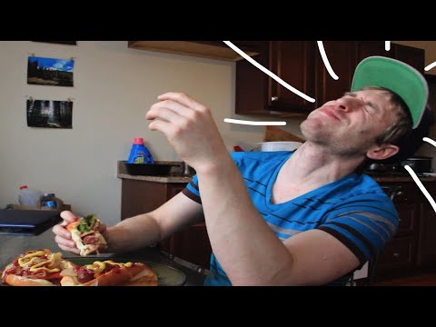 Making and Trying a Danger Dog (LA Dog) Hotdog at Home