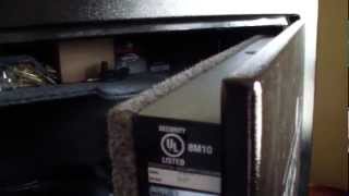Centurion 30 Gun Safe  CN30-BK