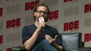Tom Hiddleston and Elizabeth Olsen Panel video