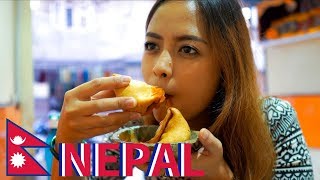 Trying the BEST SAMOSA in KATHMANDU Street, NEPAL [Ep. 4] 🇳🇵