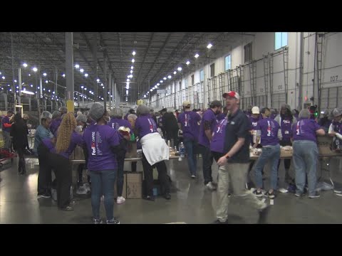 FedEx honors Martin Luther King Jr. by making 30,000 meals