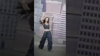 Download lagu How the members dance to Boys Like You VS Ryujin 😂 mp3