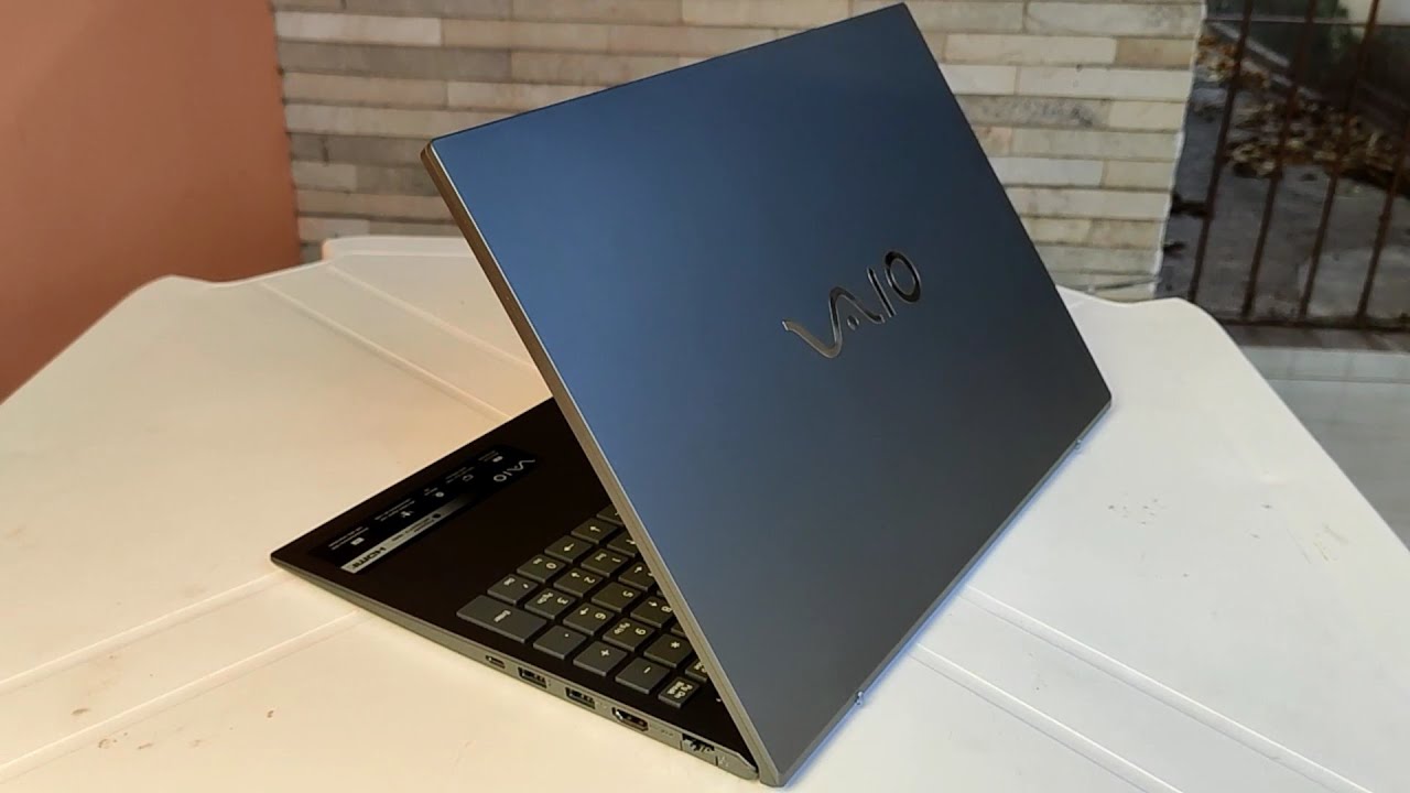 Vaio FE15: Um notebook interessante...