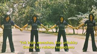 Download lagu Ge & Ge - Dia Atau Aku mp3