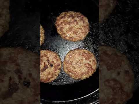 Sausage patties  cooked in the oven. Delicious!!! 😋😋😋👍🏼👍🏼👍🏼😁😁😁