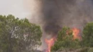 Download lagu Firefighters battle wildfires in Siliana mp3