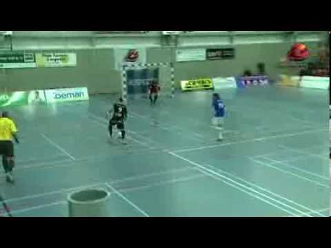 Moment van de week: prachtige voorzet en goal bij FCM/Dichtbij.nl en Hovocubo