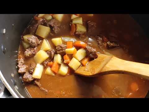 Zuppa Goulash Ungherese: #Ricetta tradizionali e Saporitissima! #ZuppaDiCarne