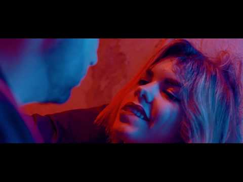 Jayby ❌ Shark White - El Malo (Video Oficial)