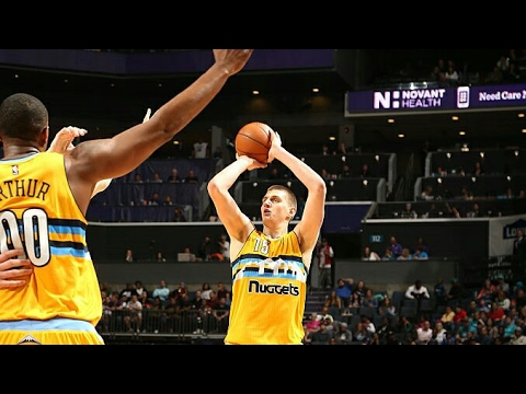 Nikola Jokic at Hornets (04/03/2017) - 31 Pts, 14 Rebs, 13-15 FGM!