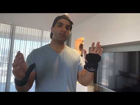 How to wear and use Black Bear Workout Grips by Bear Grips