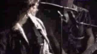 Enrique Iglesias- Si Tu Te Vas w/ English subtitles