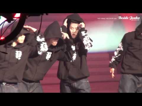 [FANCAM] 111230 JUNHO KBS Gayo Daejun - Electricity & Hands Up