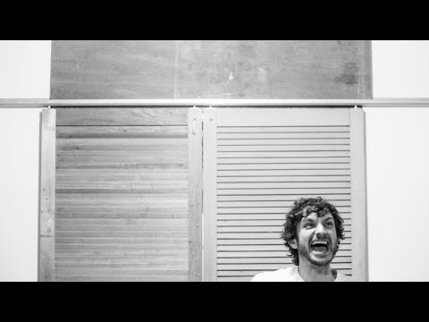 Video thumbnail for Heart’s a Mess (Live at the Songroom)