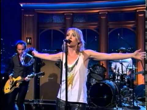 Metric ''Help I'm Alive'' on The Late Late Show with Craig Ferguson