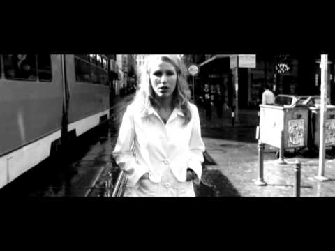 Миленита - "Назад" (Milenita - "Nazad")