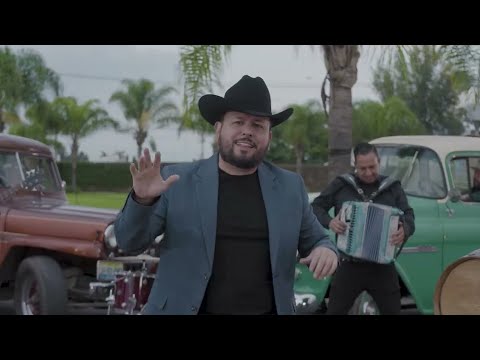 Roberto Tapia - La Barbie [Official Video]