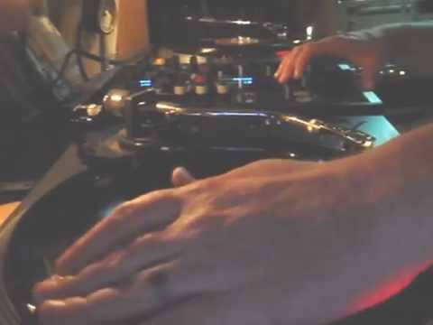 DJ Osmose mixing Nudisco / Slomo vinyl (GOOD AUDIO)