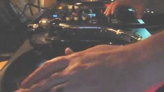 DJ Osmose mixing Nudisco / Slomo vinyl (GOOD AUDIO)