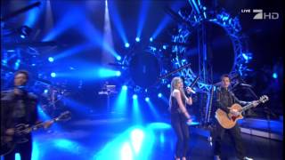 Download lagu Avril Lavigne - Smile (Live @ Schlag den Raab Germany 04.06.2011) mp3
