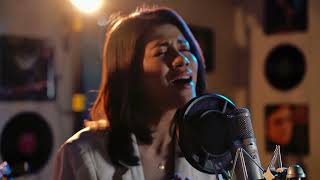 Download lagu Duka Sebalik Tawa (Acoustic) - Puteri Khareeza mp3