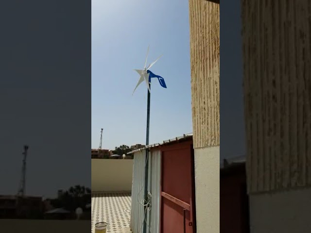 مولد كهرباء بواسطة الرياح 220 فولت  10 كيلو واط/ساعه 3 فيس بدون بطاريات 3 ريش .