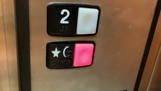 Schindler HT Elevator ￼at the walkway Destiny USA mall Syracuse NY ￼