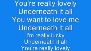 Underneath it all By No Doubt (w/ Lyrics)