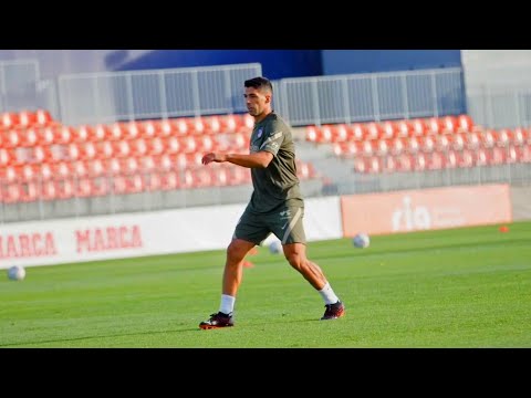Luis Suarez Joins Up With His New Atletico Madrid Team-Mates In Training