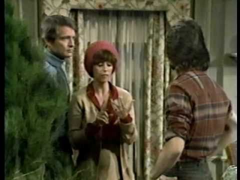 GH  Rick & Lesley ~12-15-82~ The Webber's Get Their Christmas Tree