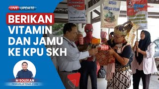 2 Superhero, Gatotkaca & Spiderman Datangi Kantor KPU Sukoharjo Bagikan Jamu Beserta Vitamin ke KPPS
