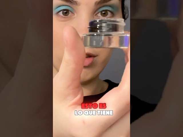 Vídeo relacionado con Elizabeth Arden - High Drama, Delineador de Ojos, Resistente al Agua, Brinda Máximo impacto e intensidad, Color Espresso Brown - 1 g
