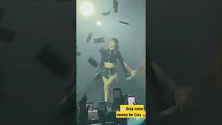 Download lagu Blinks dropped some money for Lisa😅 #kpop #áňa #blink #blackpink #lisa #money #lalisa @Foodie_Queeen🖤💗 mp3