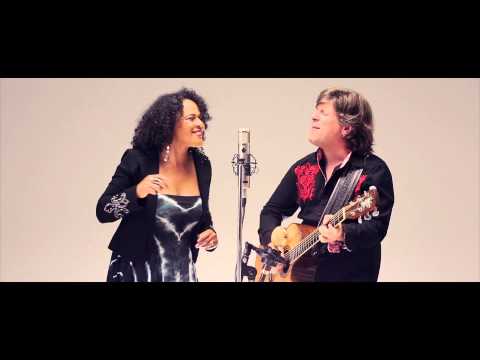 Dawn Tyler Watson & Paul Deslauriers - Thrill Me Up