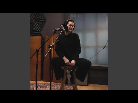 Fell In Love With An Alien (Acoustic Live)