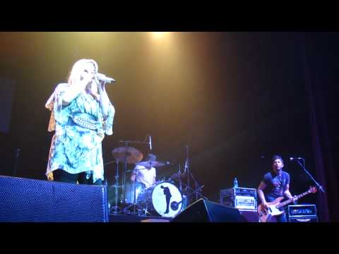 NATALIE GRANT LIVE 2011: IN CHRIST ALONE (Davenport, IA- 5/6)