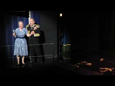 22.08.2021 - laval kohtuvad üheks lühikseks fraasiks 1992.aasta Vanemuise lavastuse Hanna ja Danilo