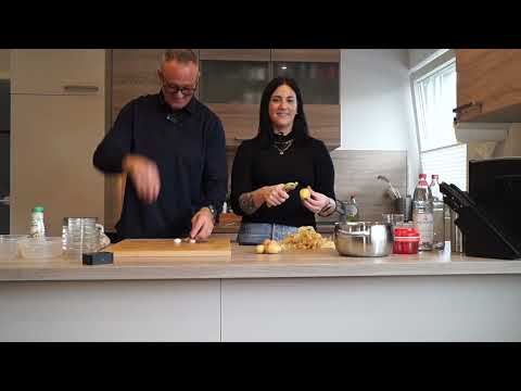 Verkocht & Zugequatscht 🥘 Jägerschnitzel-Auflauf | Chaos, Spaß & Herzhaftes aus dem Ofen