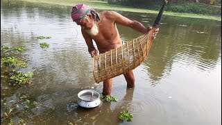 Lost Fishing Tools Of Rural Village People - Bamboo Fish Trapping Cage Making &amp; Catching Fish