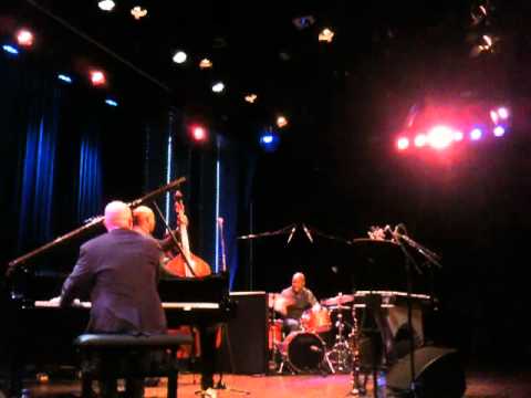 Ulysses Owens drum solo at Binhuis, Amsterdam