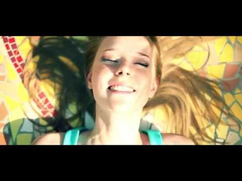 Maartje Van Neygen - Canta Baila (Official Video)