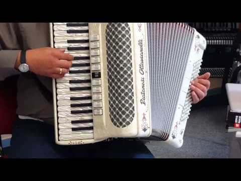 Akkordeon Akkordeon Klangprobe Piatanesi Ottavianelli 37/96/11/3/IV Musette, mit Strass